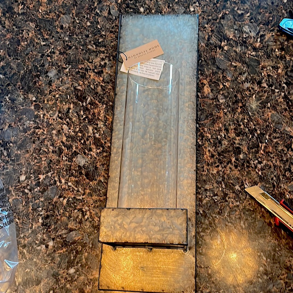 Metal hanging Vase
